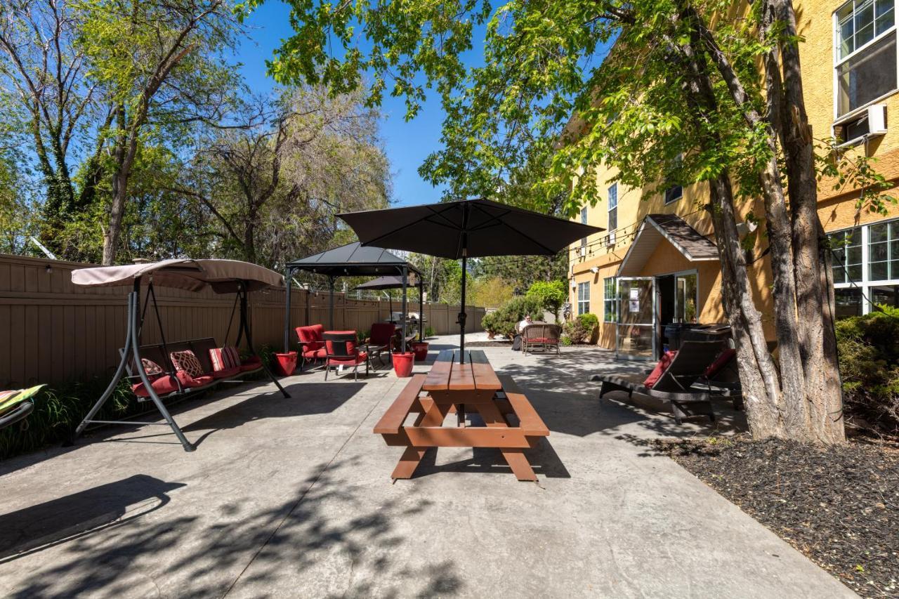 Hi Kelowna Hostel Exteriér fotografie